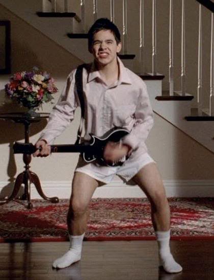 david-archuleta-guitarLarge_420x550