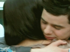 hug2tumblr_m25dhbDqyu1r9dhlfo4_250