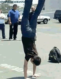IdolHandstand
