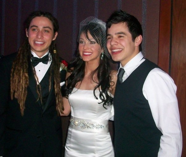 22176_1243097930398_1617852195_618253_8223182_n1