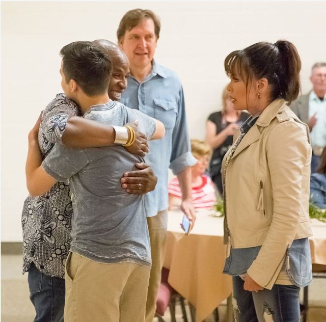 againwthehuggingMariewhataboutme