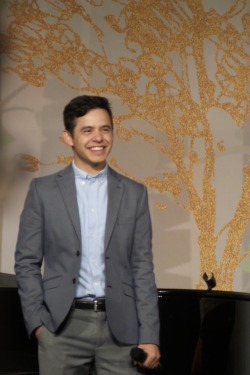 tumblr_owep13wIzp1qb1um9o1_250