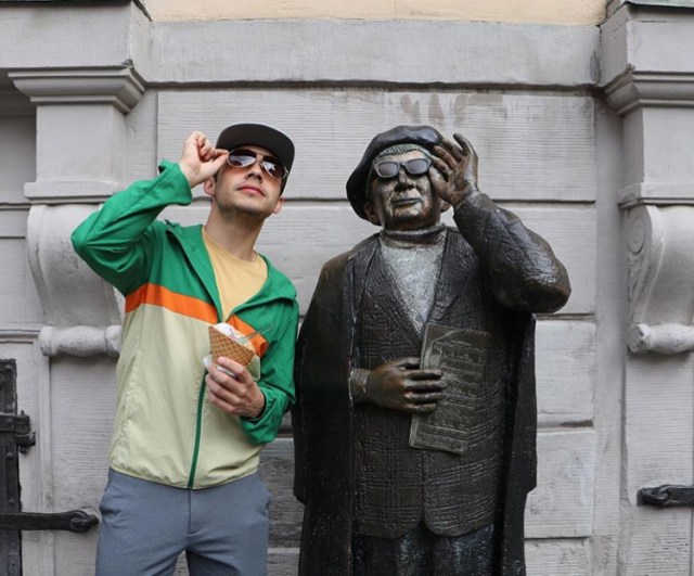 09F1C783-2025-4AFB-9379-19D2061E3A67